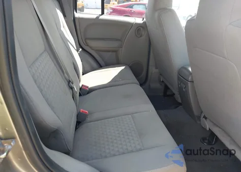 2007 Jeep Liberty Sport из США, поврежденный, VIN 1J4GL48K17W697151